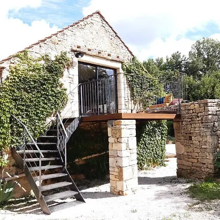 Le Nid D'ete * Montcléra