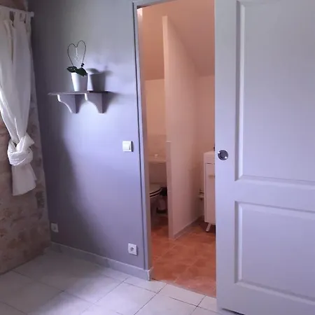 Le Nid D'ete * Montcléra